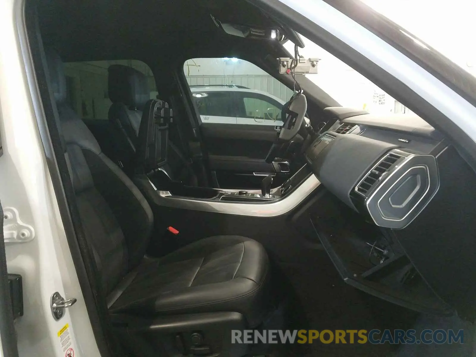 5 Photograph of a damaged car SALWS2RU4LA888992 LAND ROVER RANGEROVER 2020