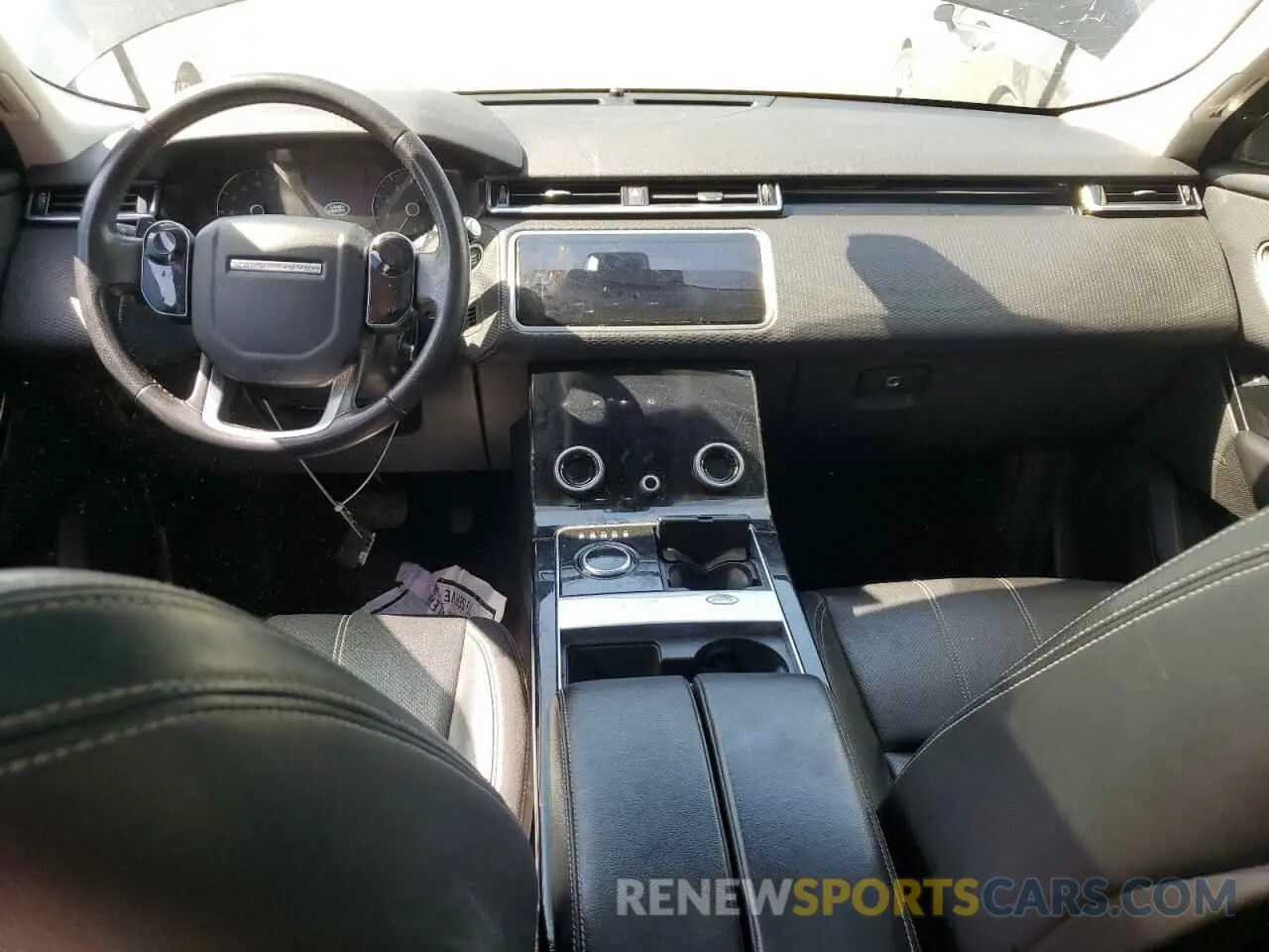 8 Photograph of a damaged car SALYB2EX7LA256562 LAND ROVER RANGEROVER 2020