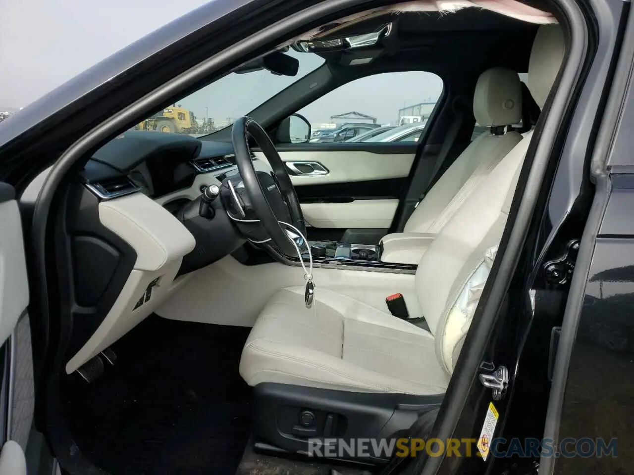 7 Photograph of a damaged car SALYK2EX3LA243839 LAND ROVER RANGEROVER 2020