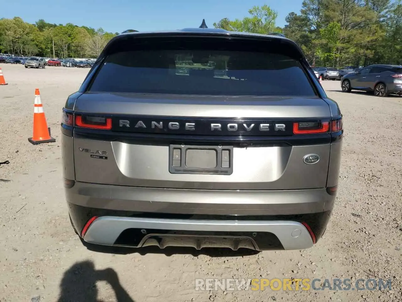 6 Photograph of a damaged car SALYK2EX4LA239296 LAND ROVER RANGEROVER 2020