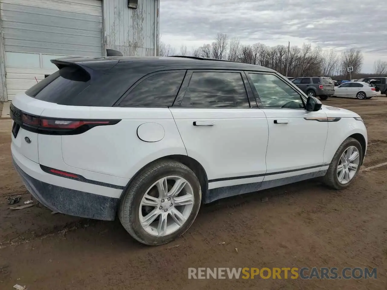 3 Photograph of a damaged car SALYK2EX6LA270985 LAND ROVER RANGEROVER 2020