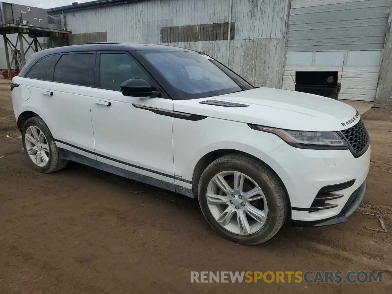 4 Photograph of a damaged car SALYK2EX6LA270985 LAND ROVER RANGEROVER 2020