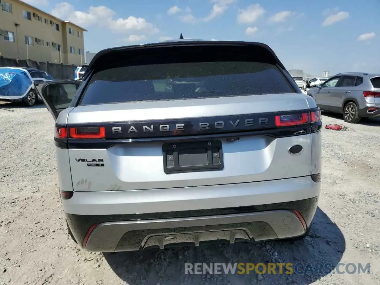 6 Photograph of a damaged car SALYK2EX7LA247876 LAND ROVER RANGEROVER 2020
