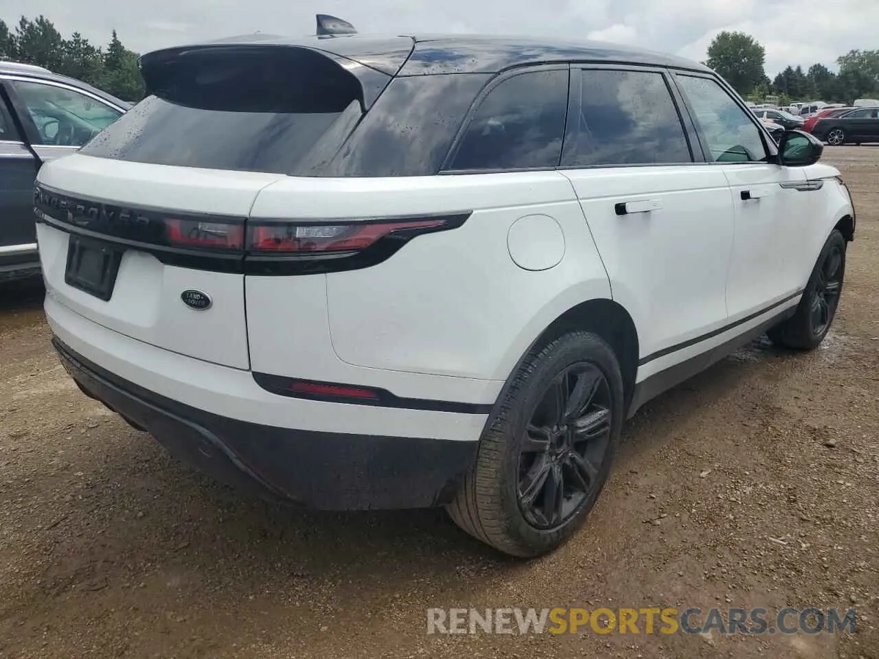 3 Photograph of a damaged car SALYK2EX7LA272664 LAND ROVER RANGEROVER 2020