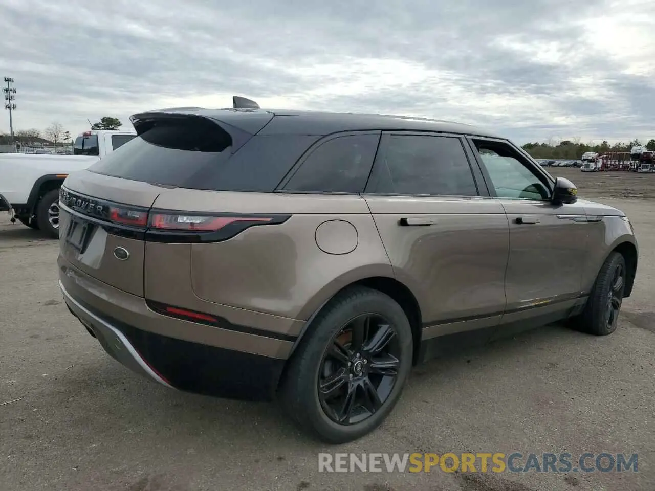3 Фотография поврежденного автомобиля SALYK2EX9LA246678 LAND ROVER RANGEROVER 2020