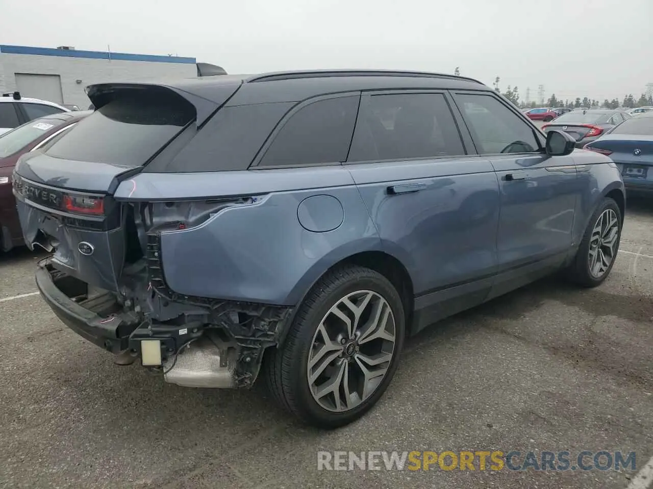 3 Photograph of a damaged car SALYK2EX9LA294617 LAND ROVER RANGEROVER 2020