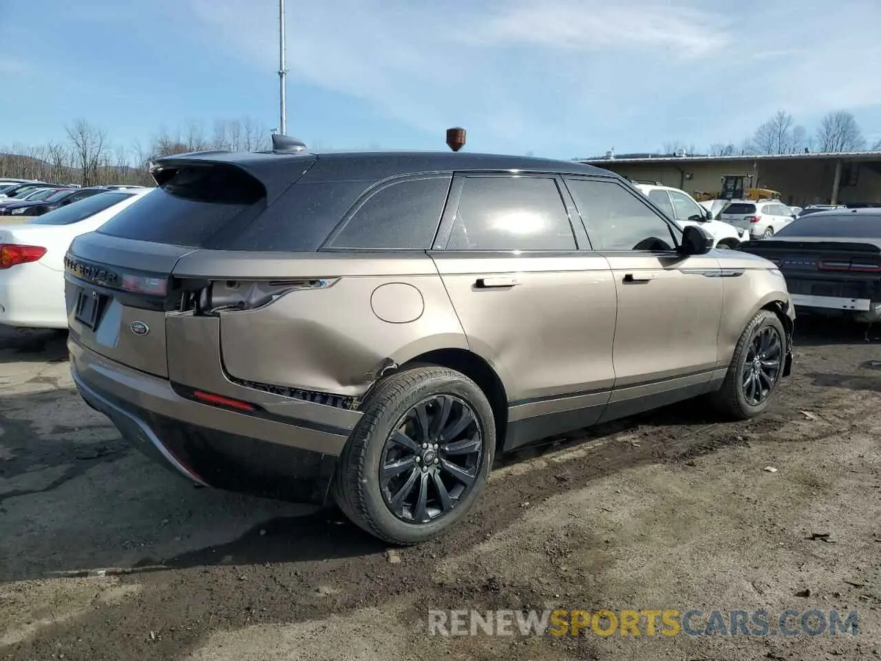 3 Фотография поврежденного автомобиля SALYK2EXXLA260654 LAND ROVER RANGEROVER 2020