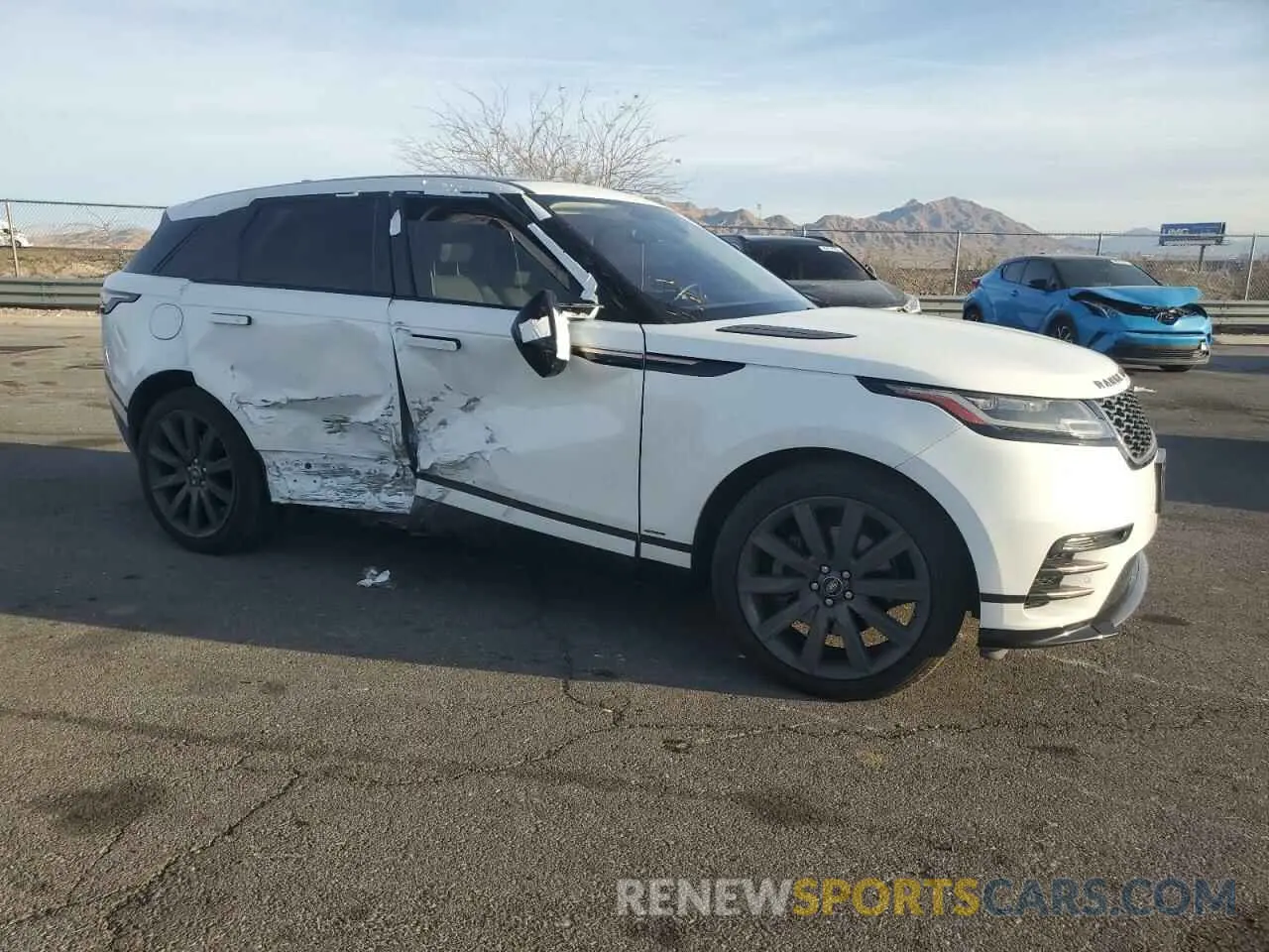 4 Photograph of a damaged car SALYK2FV3LA251940 LAND ROVER RANGEROVER 2020