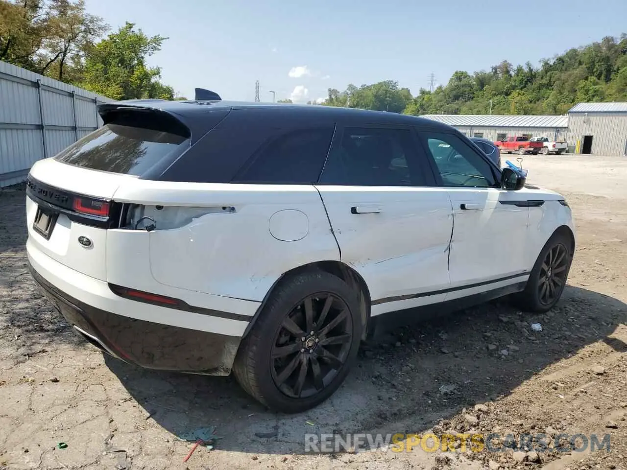 3 Photograph of a damaged car SALYK2FV8LA258625 LAND ROVER RANGEROVER 2020