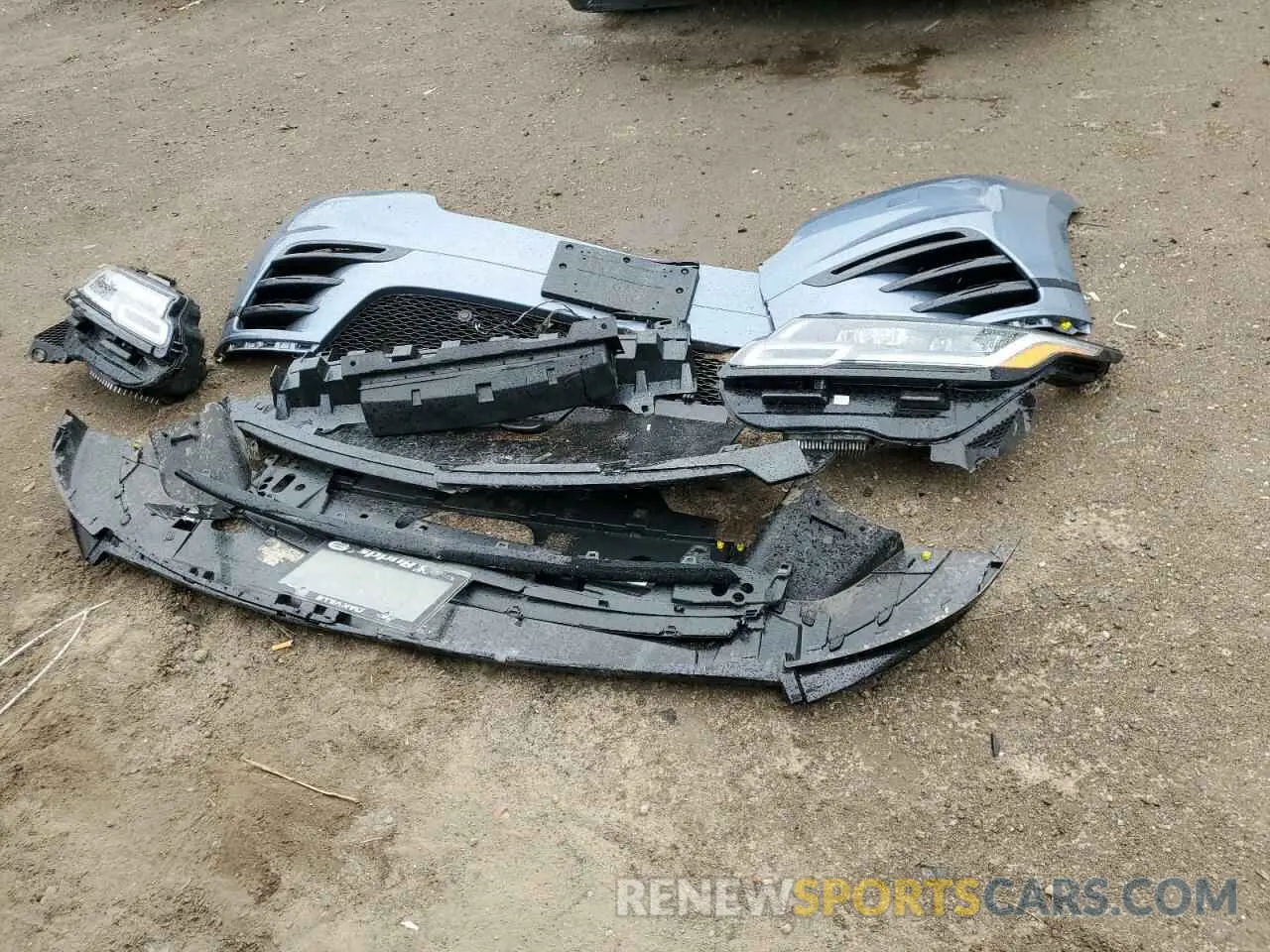 13 Photograph of a damaged car SALYK2FX8LA258979 LAND ROVER RANGEROVER 2020