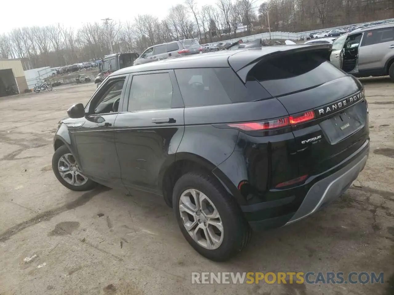 2 Photograph of a damaged car SALZJ2FX3LH061698 LAND ROVER RANGEROVER 2020