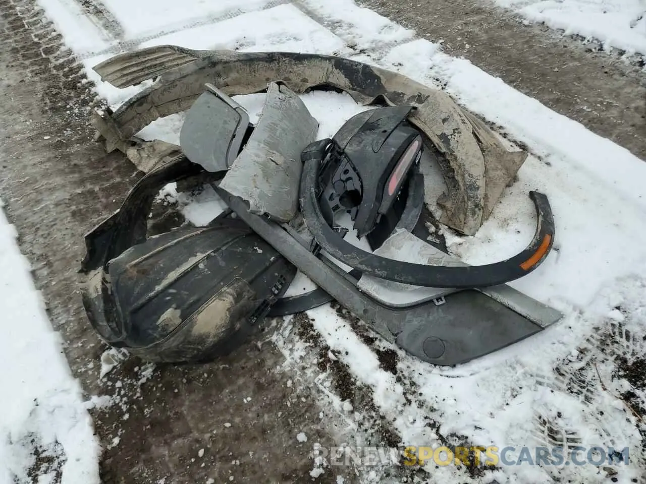 13 Photograph of a damaged car SALZJ2FX6LH015282 LAND ROVER RANGEROVER 2020