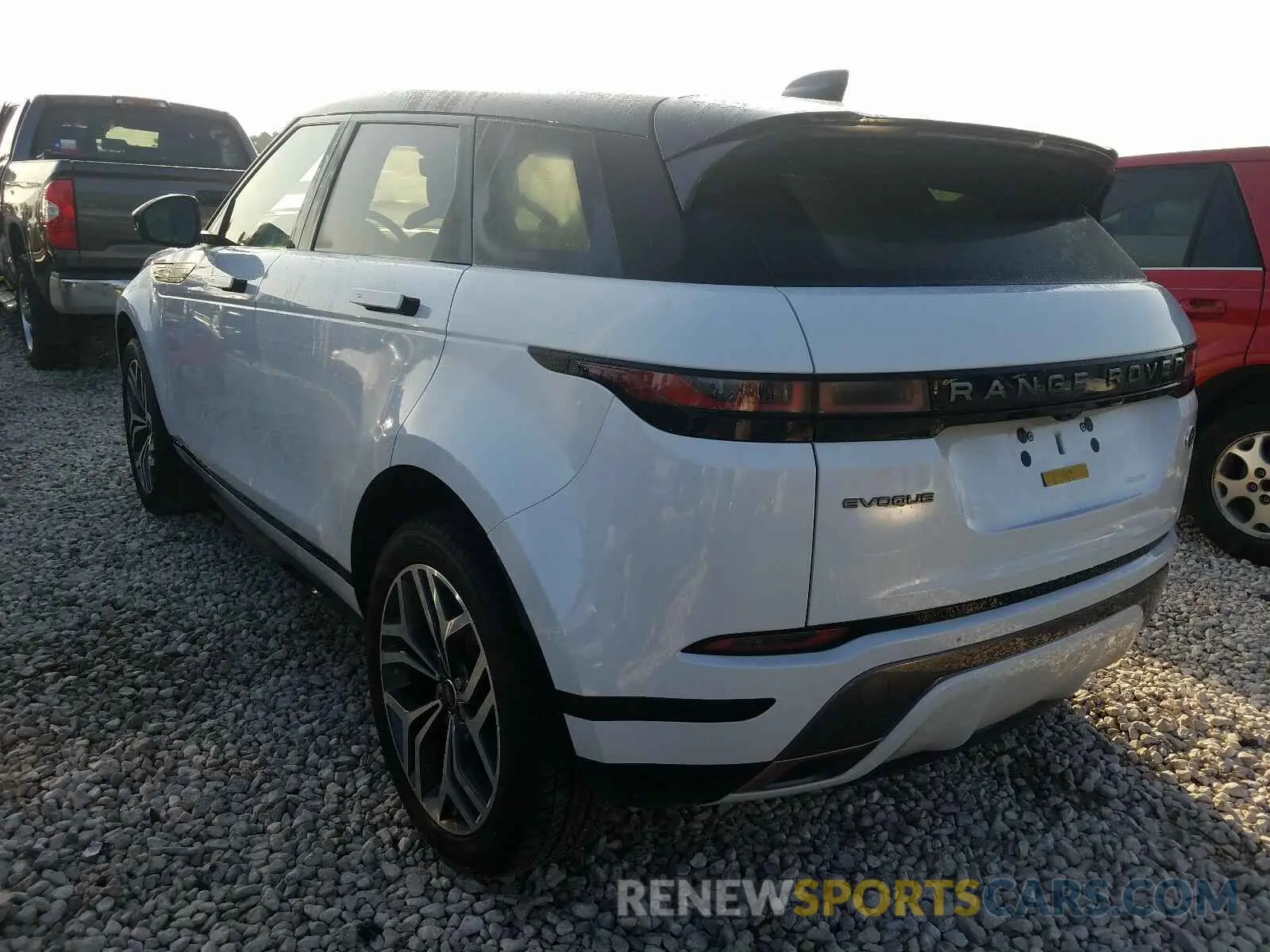 3 Photograph of a damaged car SALZL2FX1LH020366 LAND ROVER RANGEROVER 2020