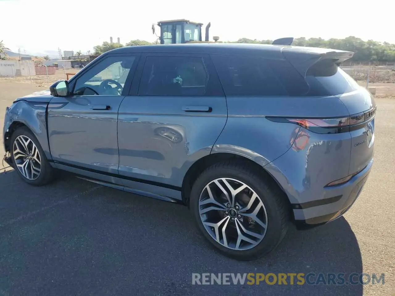 2 Photograph of a damaged car SALZL2FX5LH039292 LAND ROVER RANGEROVER 2020