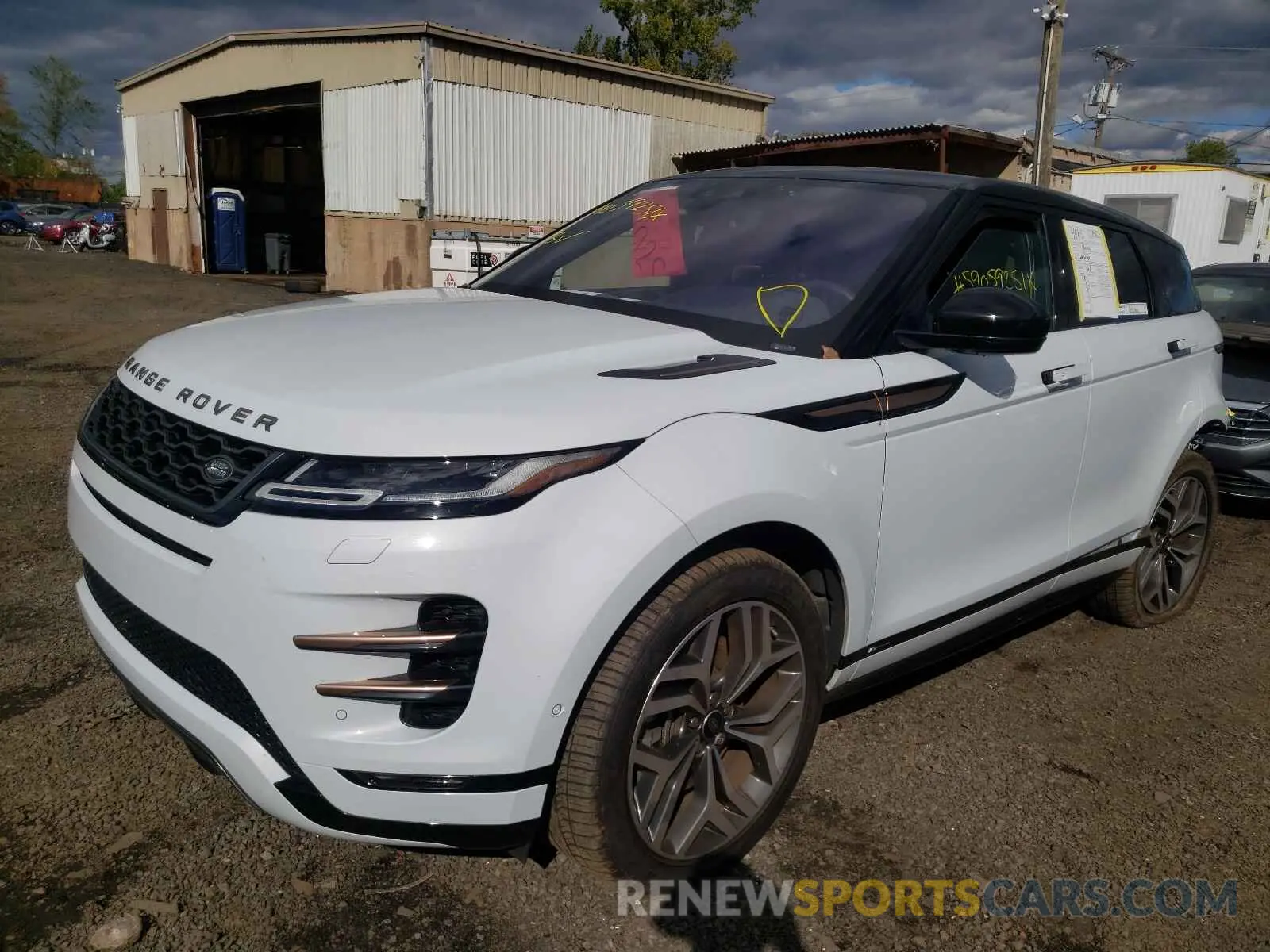 2 Photograph of a damaged car SALZL2FX5LH041172 LAND ROVER RANGEROVER 2020