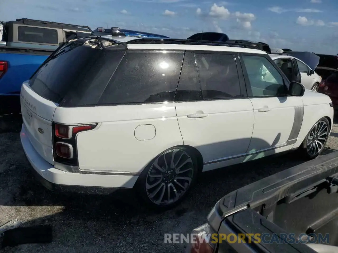 3 Photograph of a damaged car SALGS2RU2MA422094 LAND ROVER RANGEROVER 2021