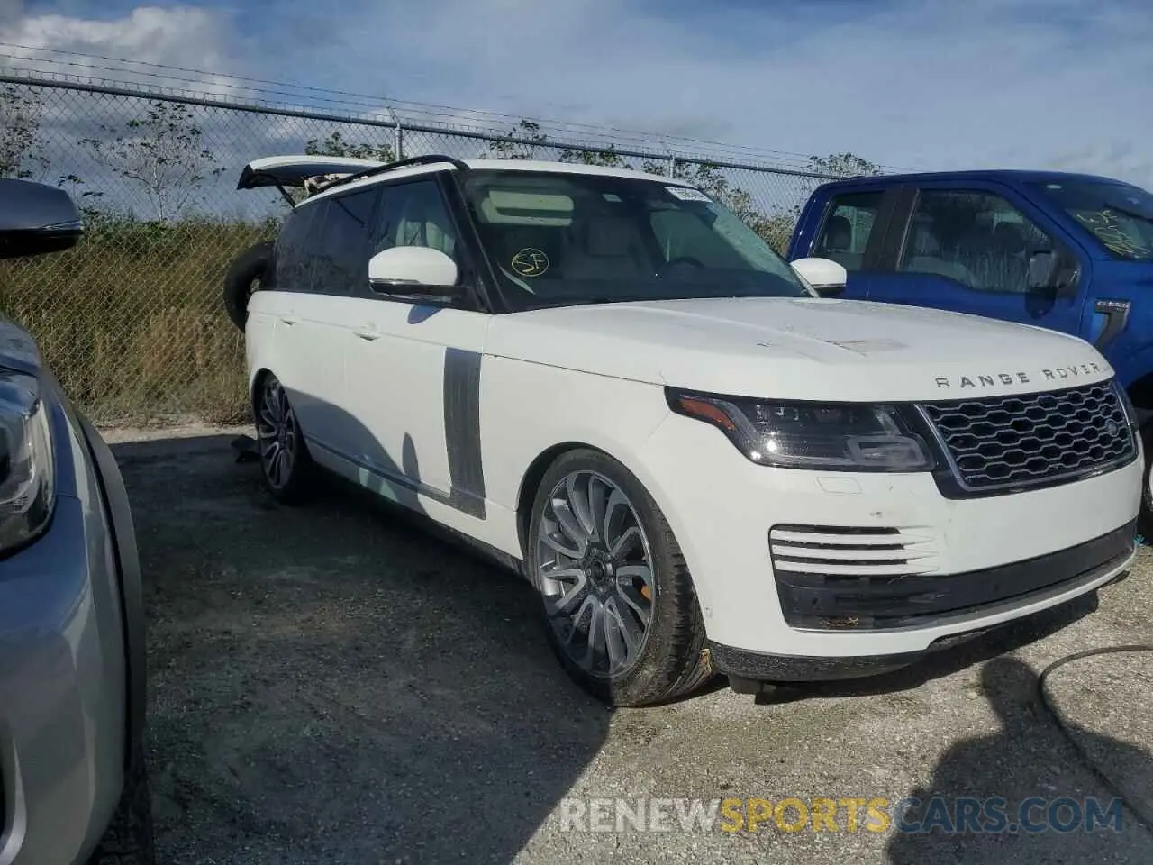 4 Photograph of a damaged car SALGS2RU2MA422094 LAND ROVER RANGEROVER 2021