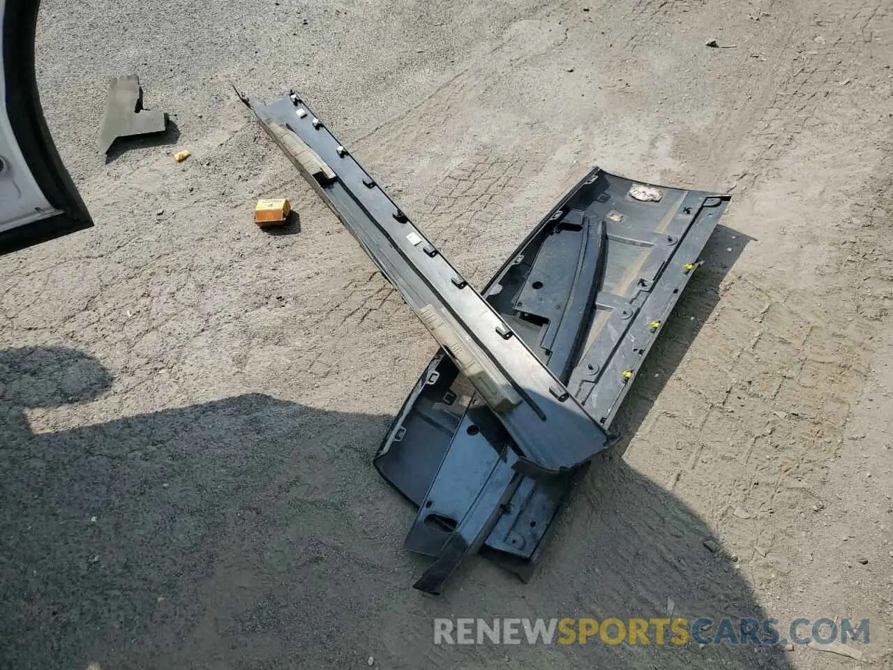 13 Photograph of a damaged car SALGS2RU5MA440766 LAND ROVER RANGEROVER 2021