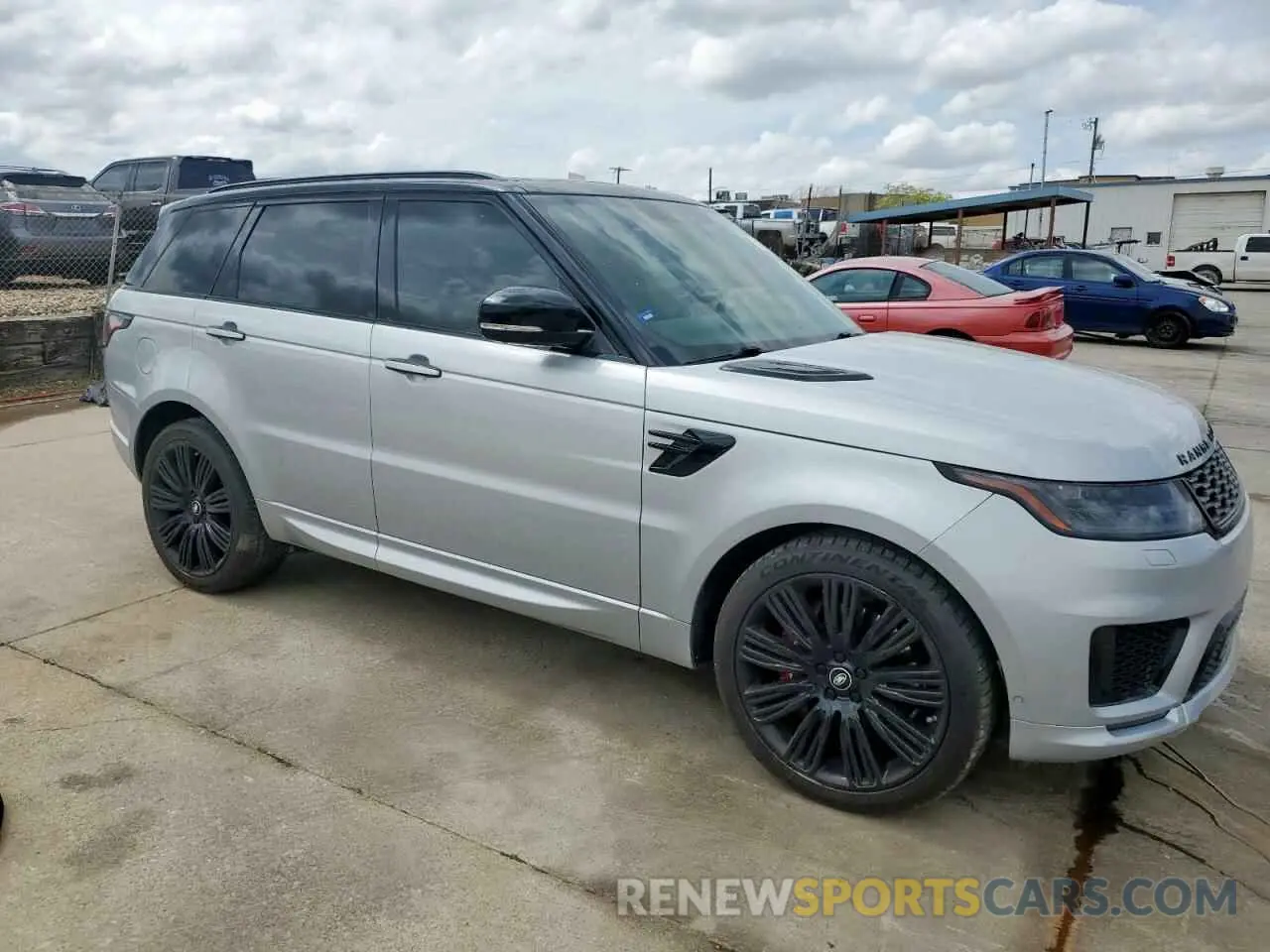 4 Photograph of a damaged car SALWV2SE0MA765329 LAND ROVER RANGEROVER 2021