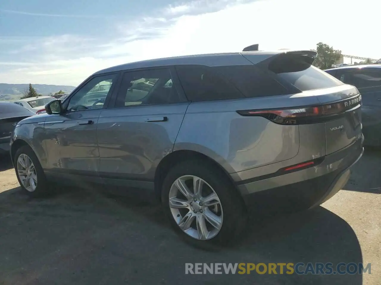 2 Фотография поврежденного автомобиля SALYJ2EX4MA327091 LAND ROVER RANGEROVER 2021