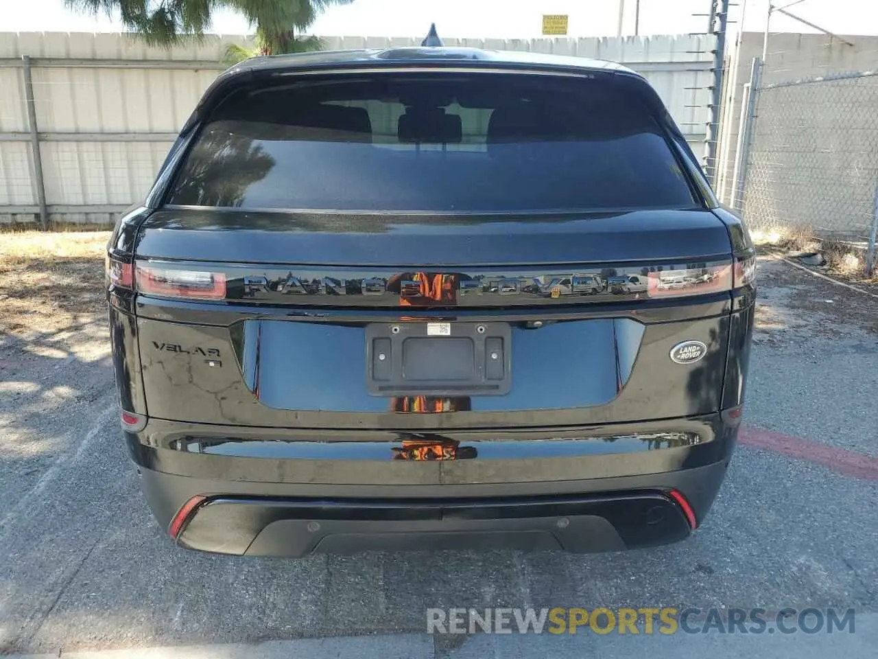 6 Фотография поврежденного автомобиля SALYJ2EX8MA304686 LAND ROVER RANGEROVER 2021