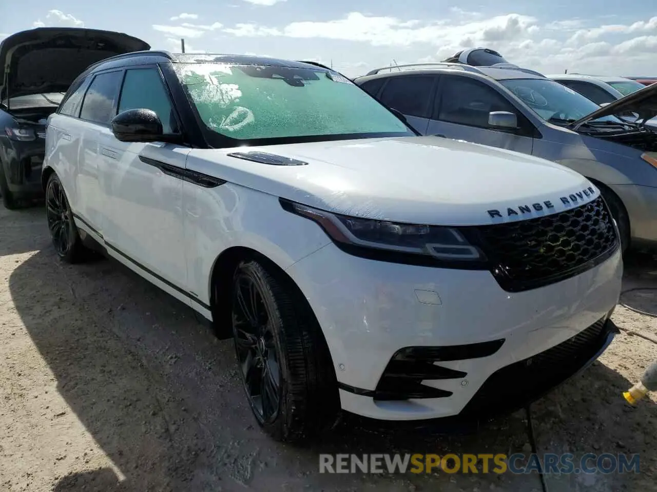 4 Photograph of a damaged car SALYT2EU0MA321661 LAND ROVER RANGEROVER 2021