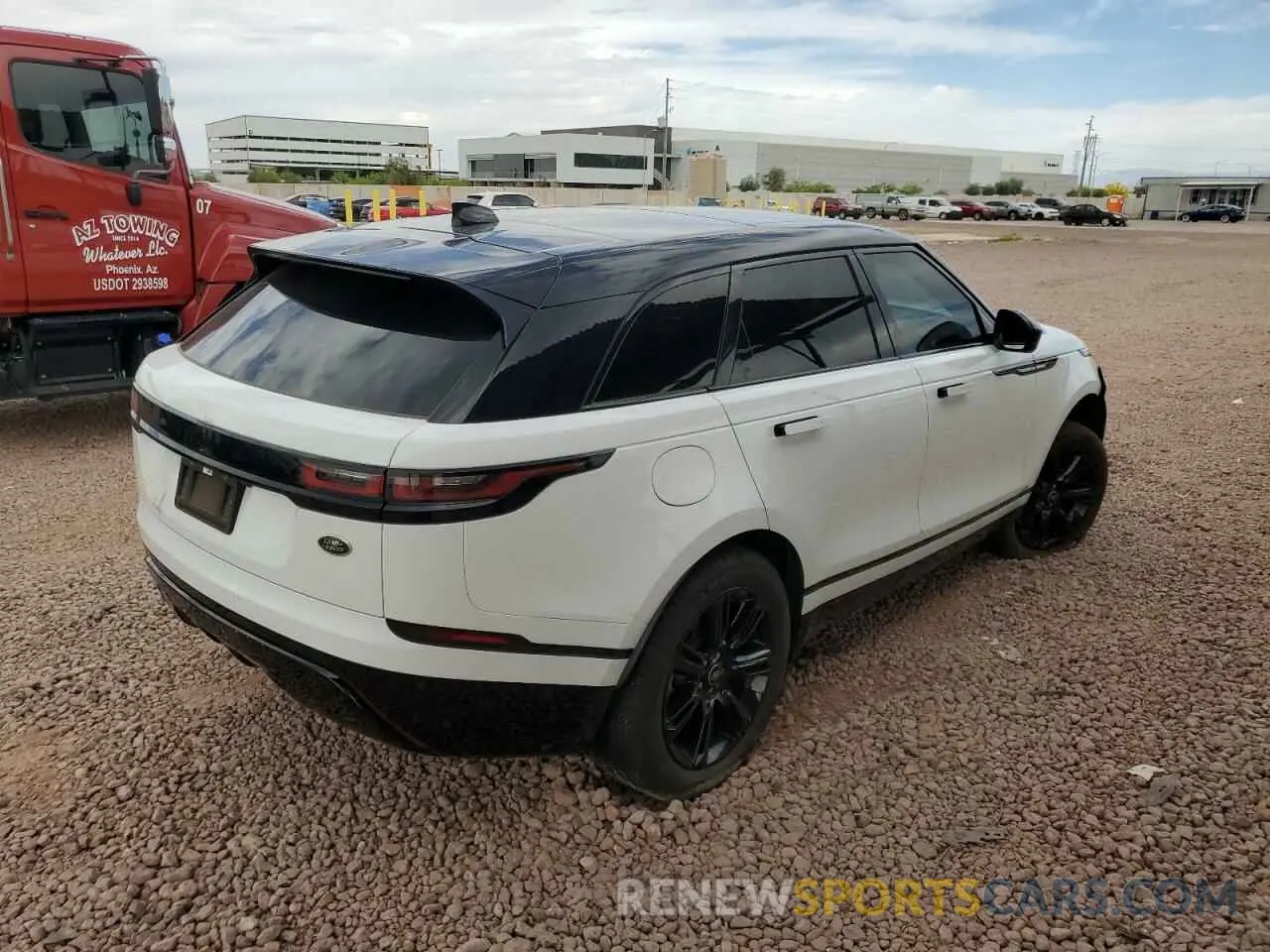 3 Photograph of a damaged car SALYT2EX1MA322859 LAND ROVER RANGEROVER 2021