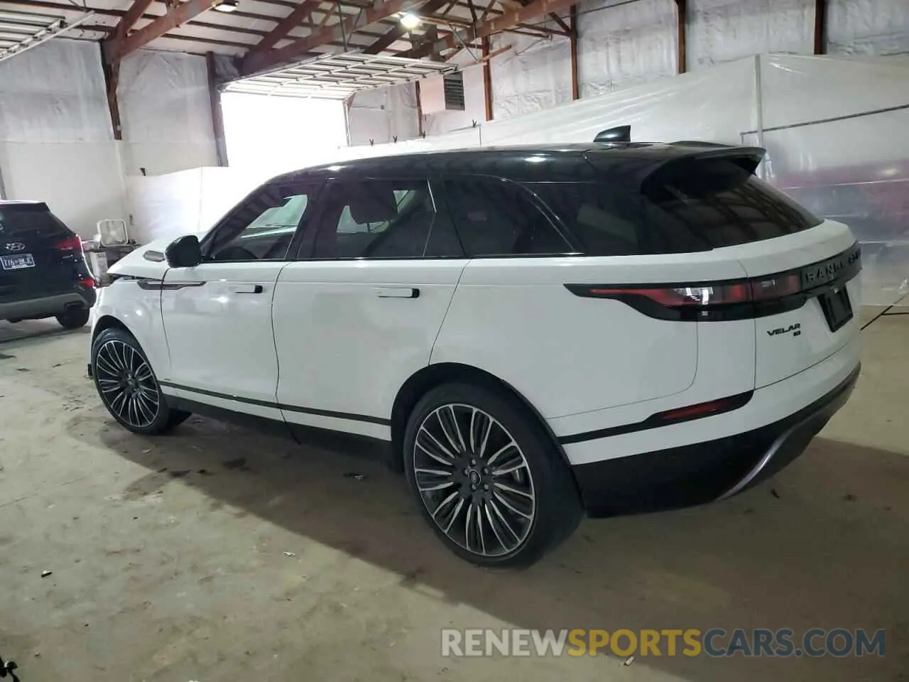 2 Photograph of a damaged car SALYT2EX4MA303206 LAND ROVER RANGEROVER 2021