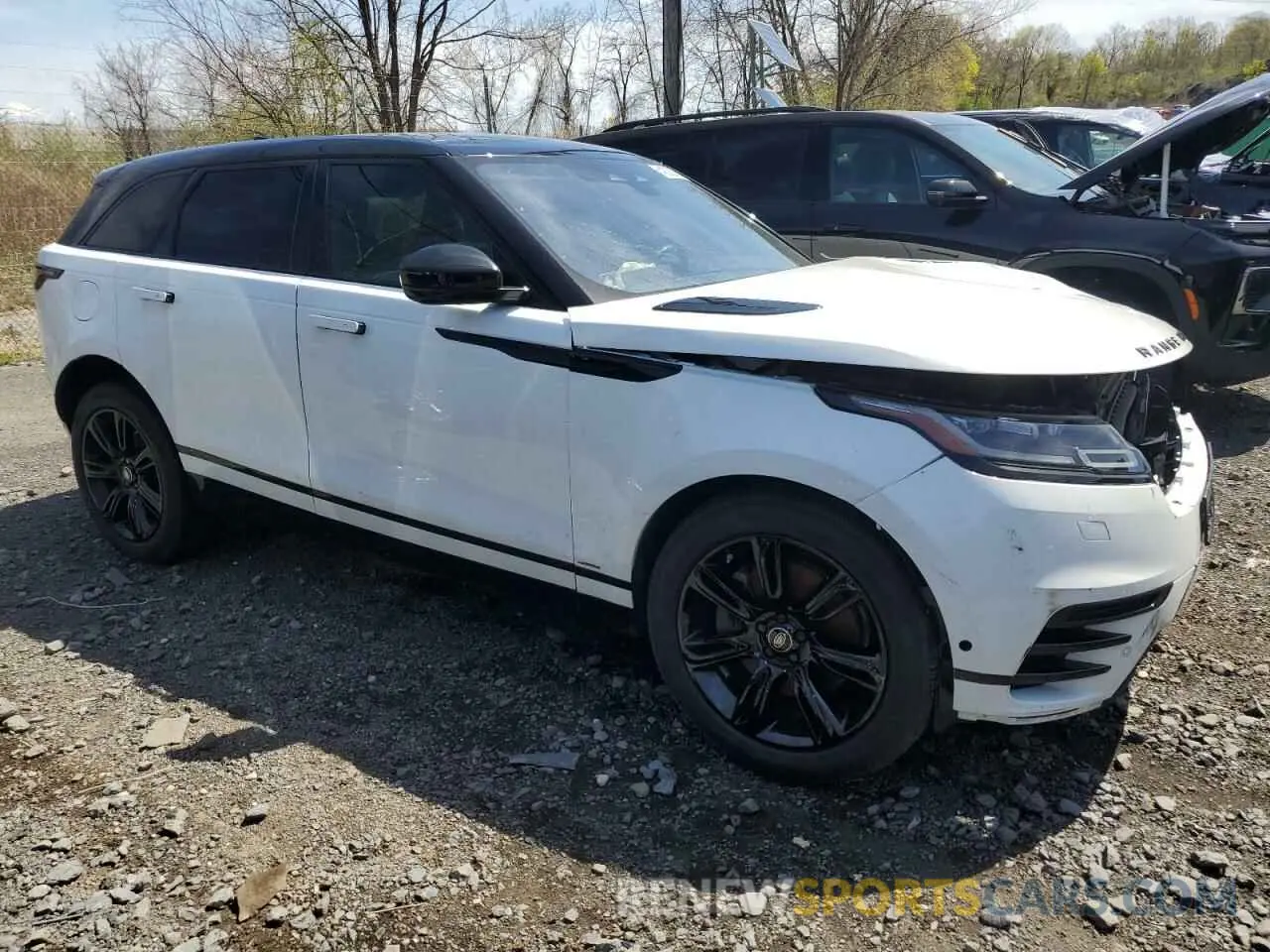 4 Photograph of a damaged car SALYT2EX9MA305713 LAND ROVER RANGEROVER 2021
