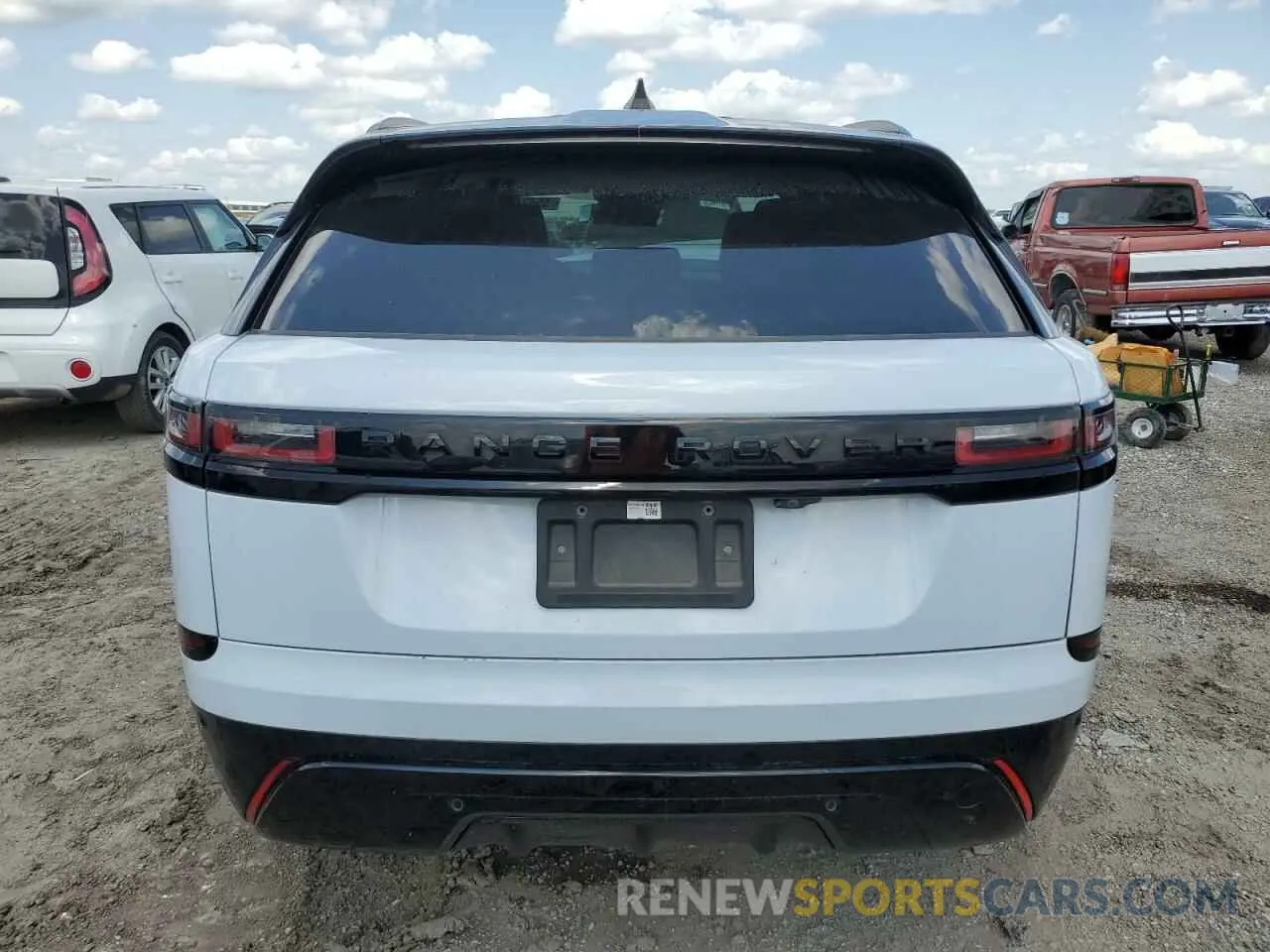 6 Photograph of a damaged car SALYT2EX9MA314332 LAND ROVER RANGEROVER 2021