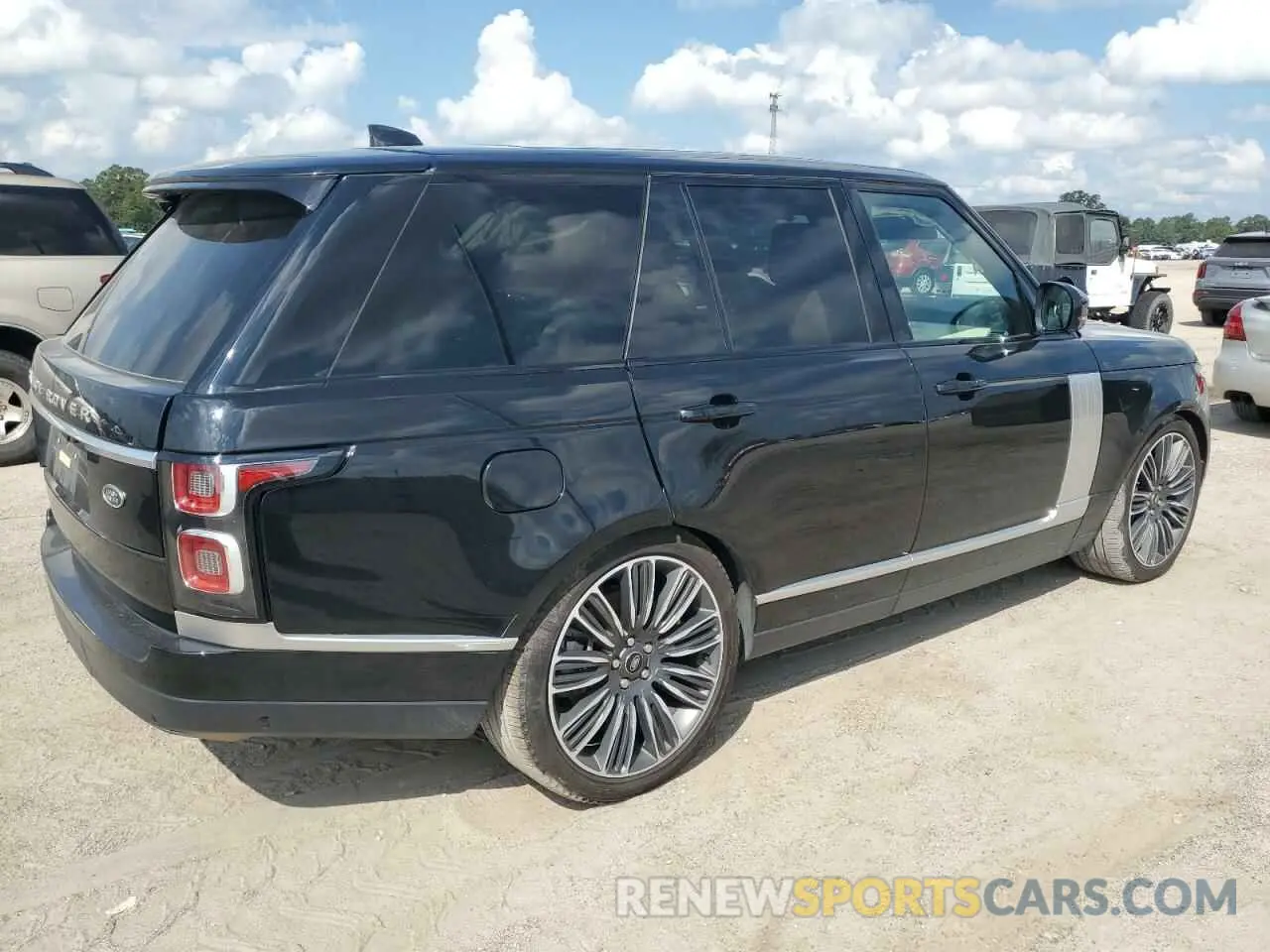 3 Photograph of a damaged car SALGS2SE5NA471259 LAND ROVER RANGEROVER 2022