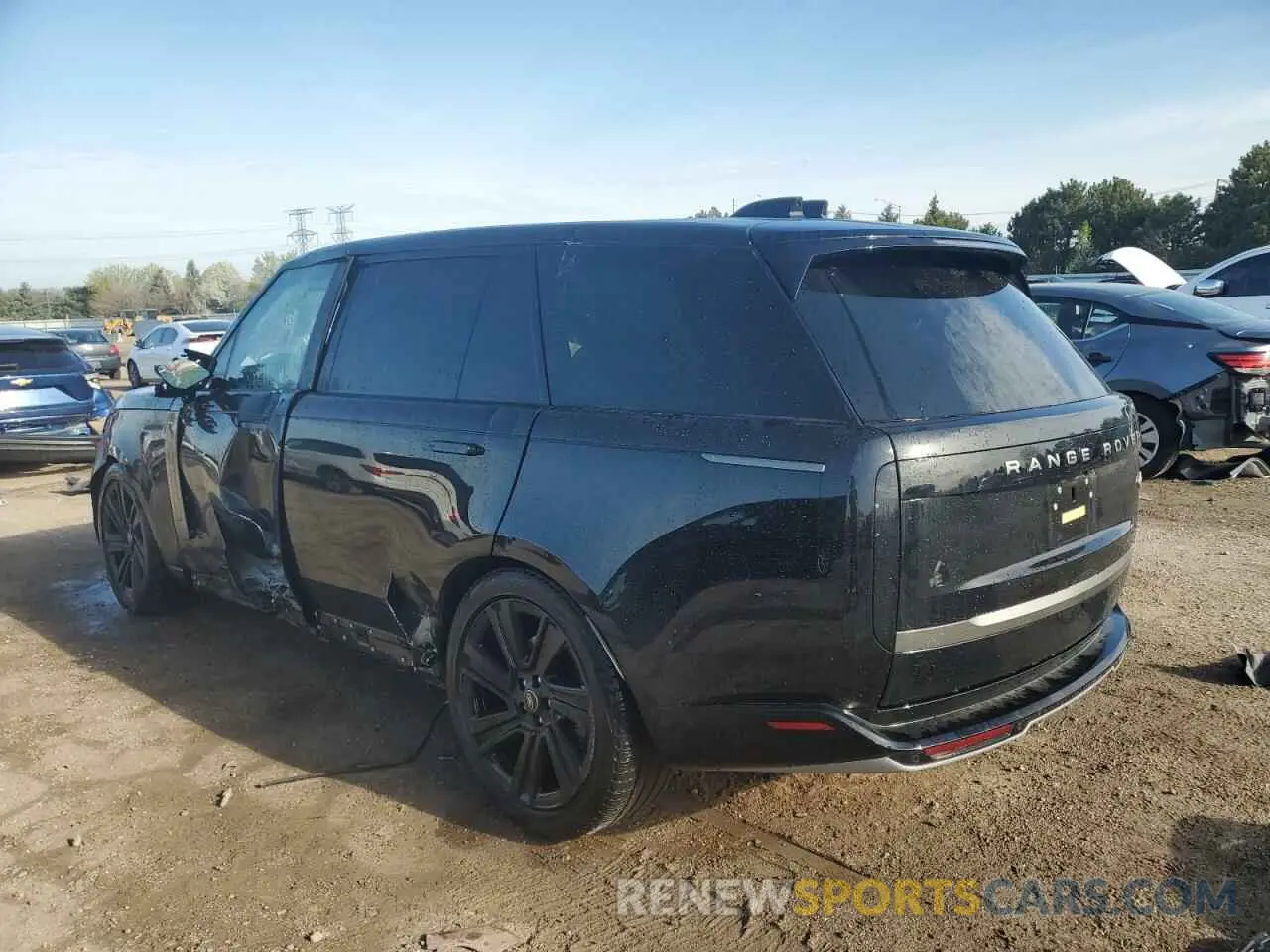 2 Photograph of a damaged car SALKPBFU2NA003034 LAND ROVER RANGEROVER 2022