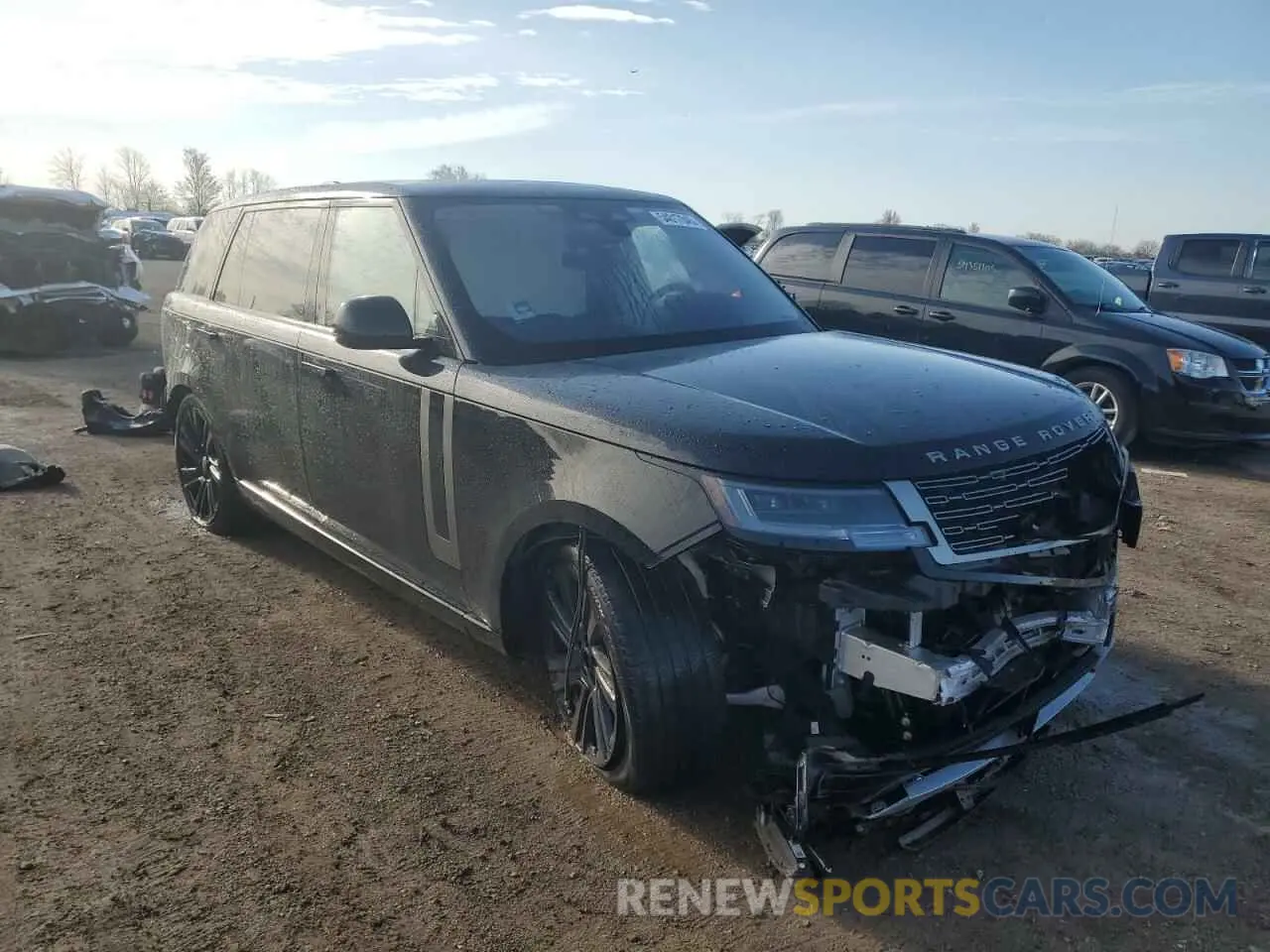 4 Photograph of a damaged car SALKPBFU2NA003034 LAND ROVER RANGEROVER 2022