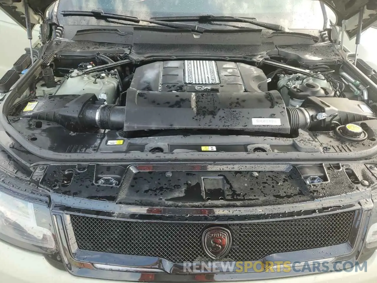12 Photograph of a damaged car SALWZ2RE0NA216483 LAND ROVER RANGEROVER 2022