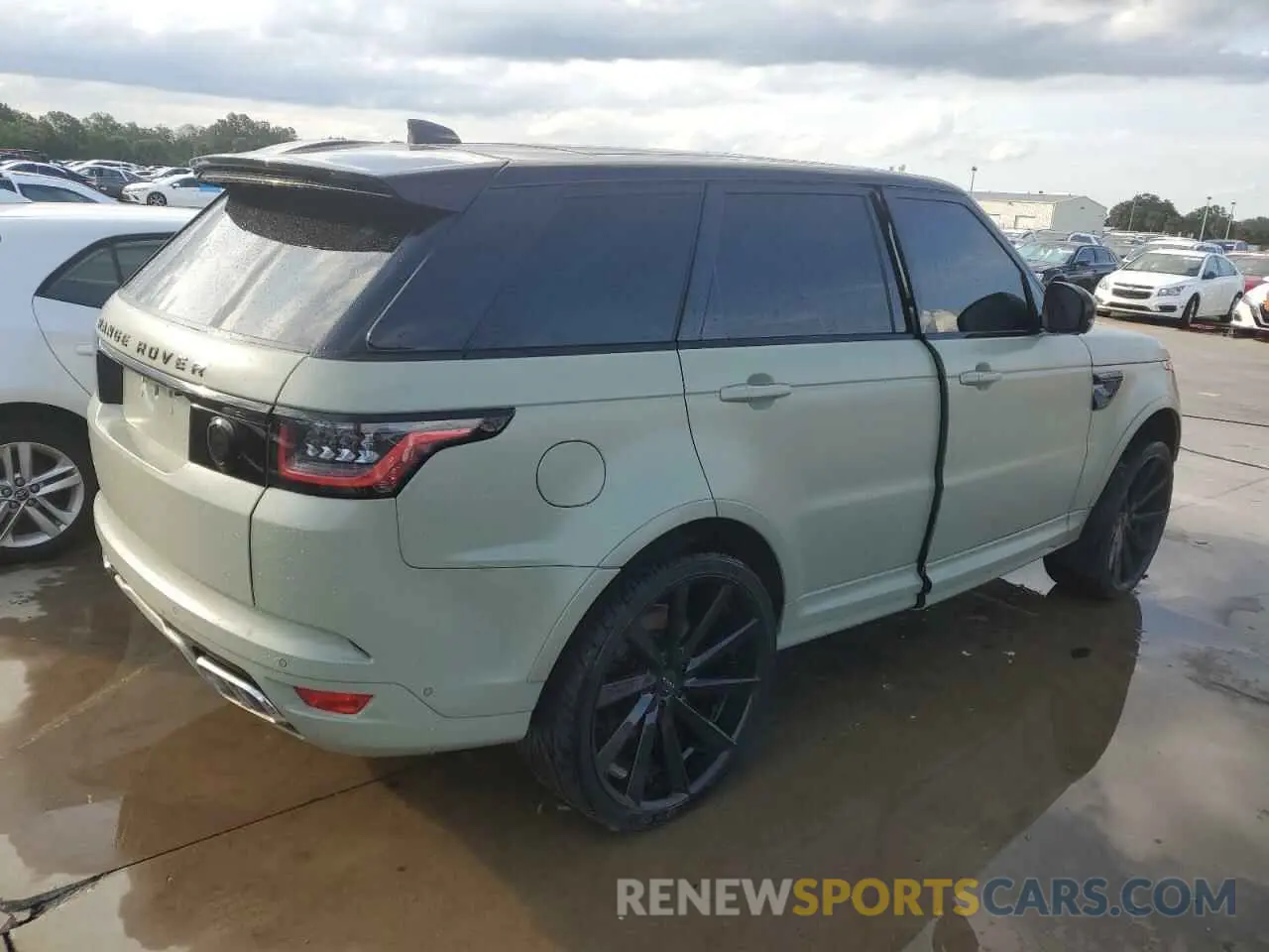 3 Photograph of a damaged car SALWZ2RE0NA216483 LAND ROVER RANGEROVER 2022