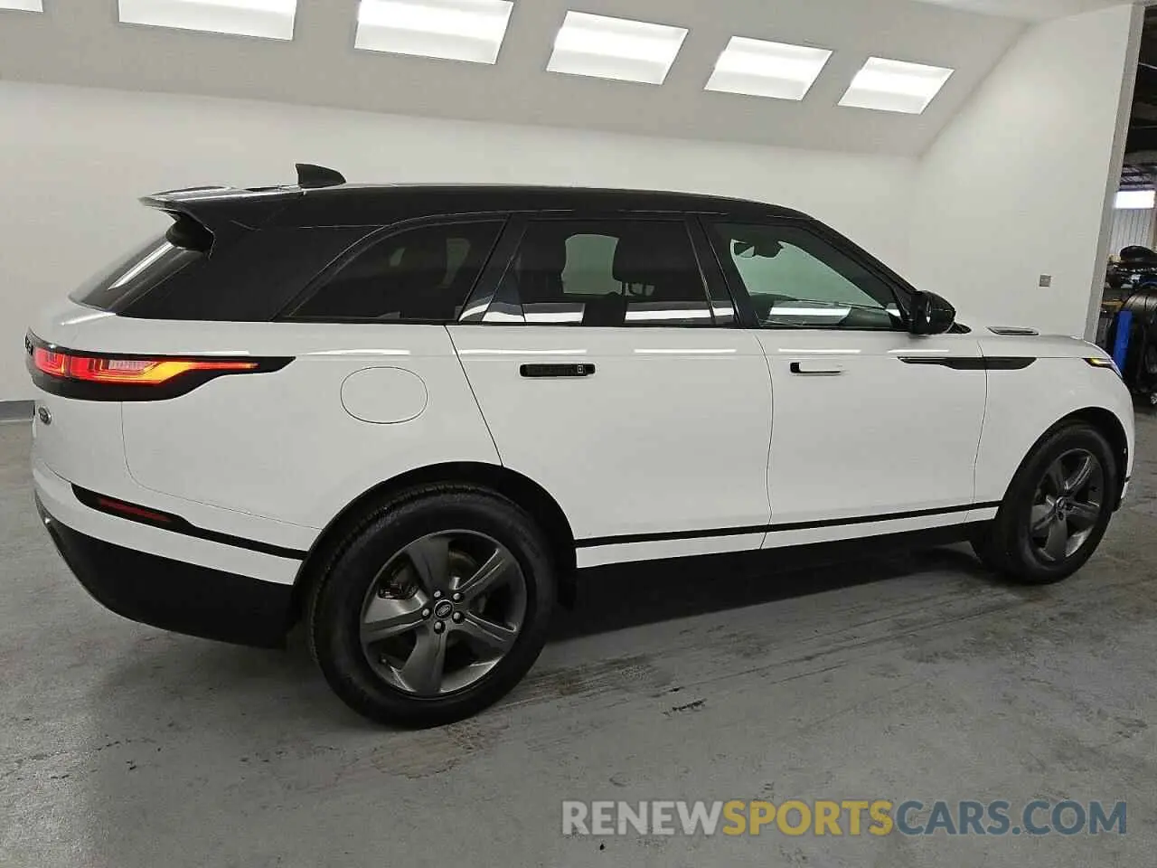 3 Photograph of a damaged car SALYT2EX7NA329820 LAND ROVER RANGEROVER 2022