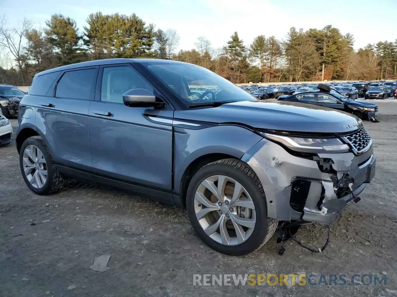 4 Photograph of a damaged car SALZJ2FXXNH172073 LAND ROVER RANGEROVER 2022