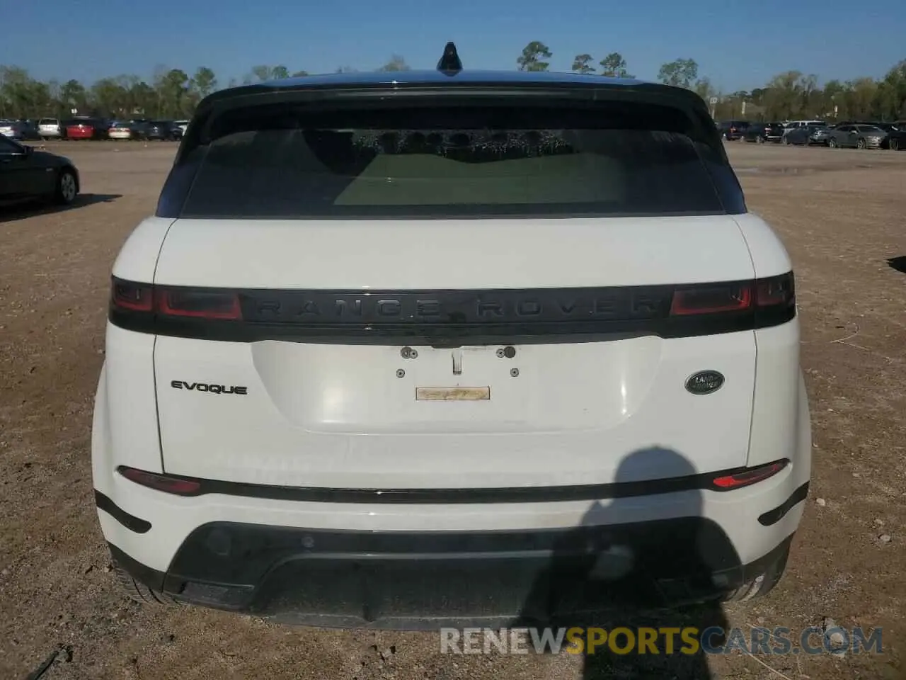 6 Photograph of a damaged car SALZL2FX1NH167421 LAND ROVER RANGEROVER 2022