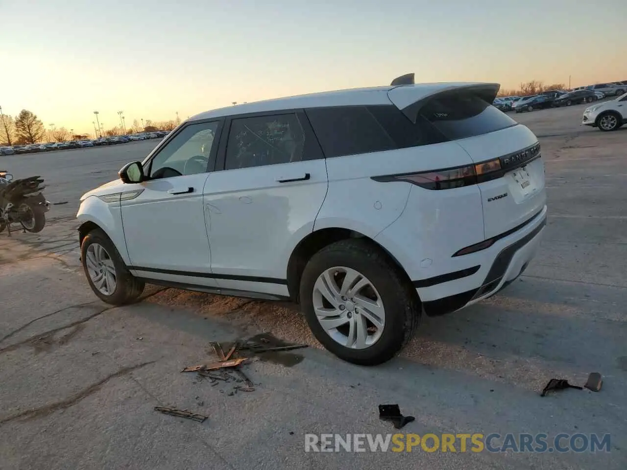 2 Фотография поврежденного автомобиля SALZT2FX0NH167507 LAND ROVER RANGEROVER 2022