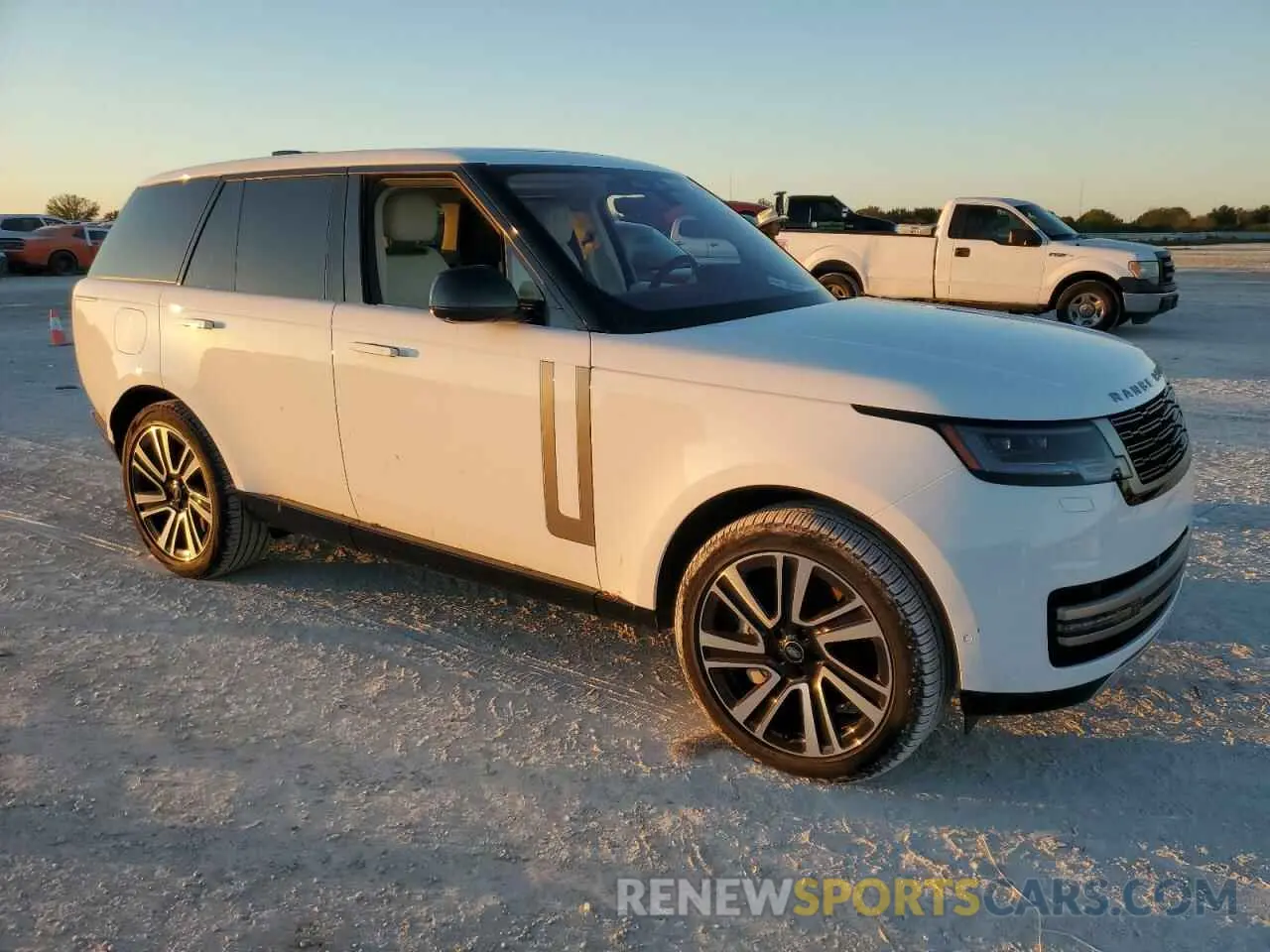 4 Фотография поврежденного автомобиля SALKP9E76PA034973 LAND ROVER RANGEROVER 2023