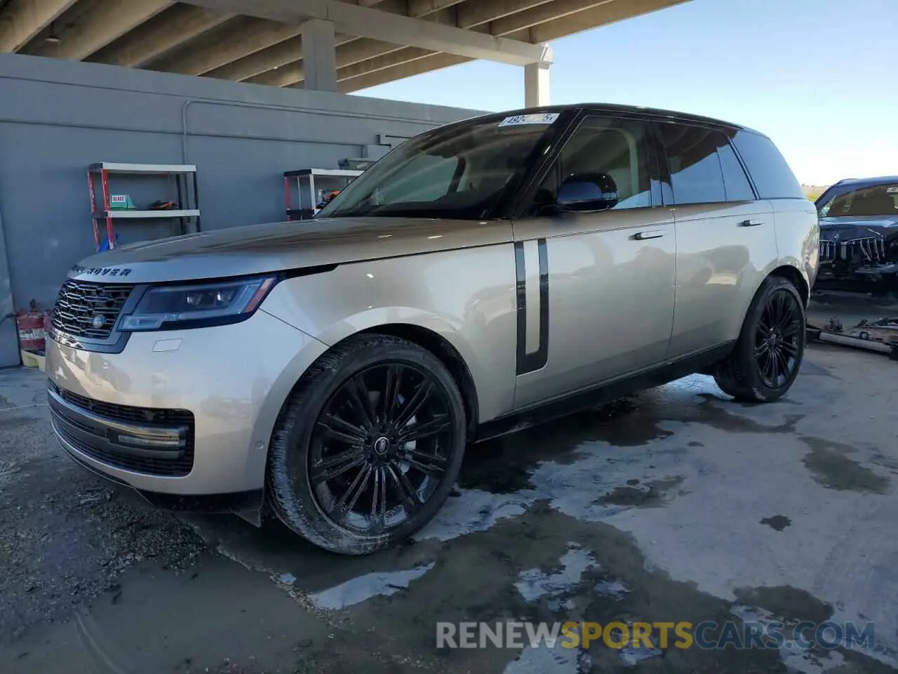 1 Фотография поврежденного автомобиля SALKP9FU0PA021365 LAND ROVER RANGEROVER 2023