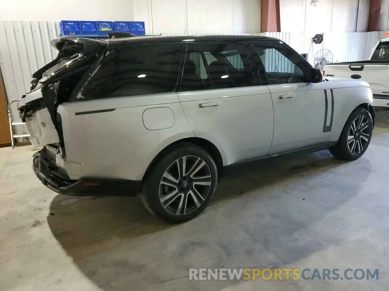 3 Фотография поврежденного автомобиля SALKP9FU5PA038503 LAND ROVER RANGEROVER 2023