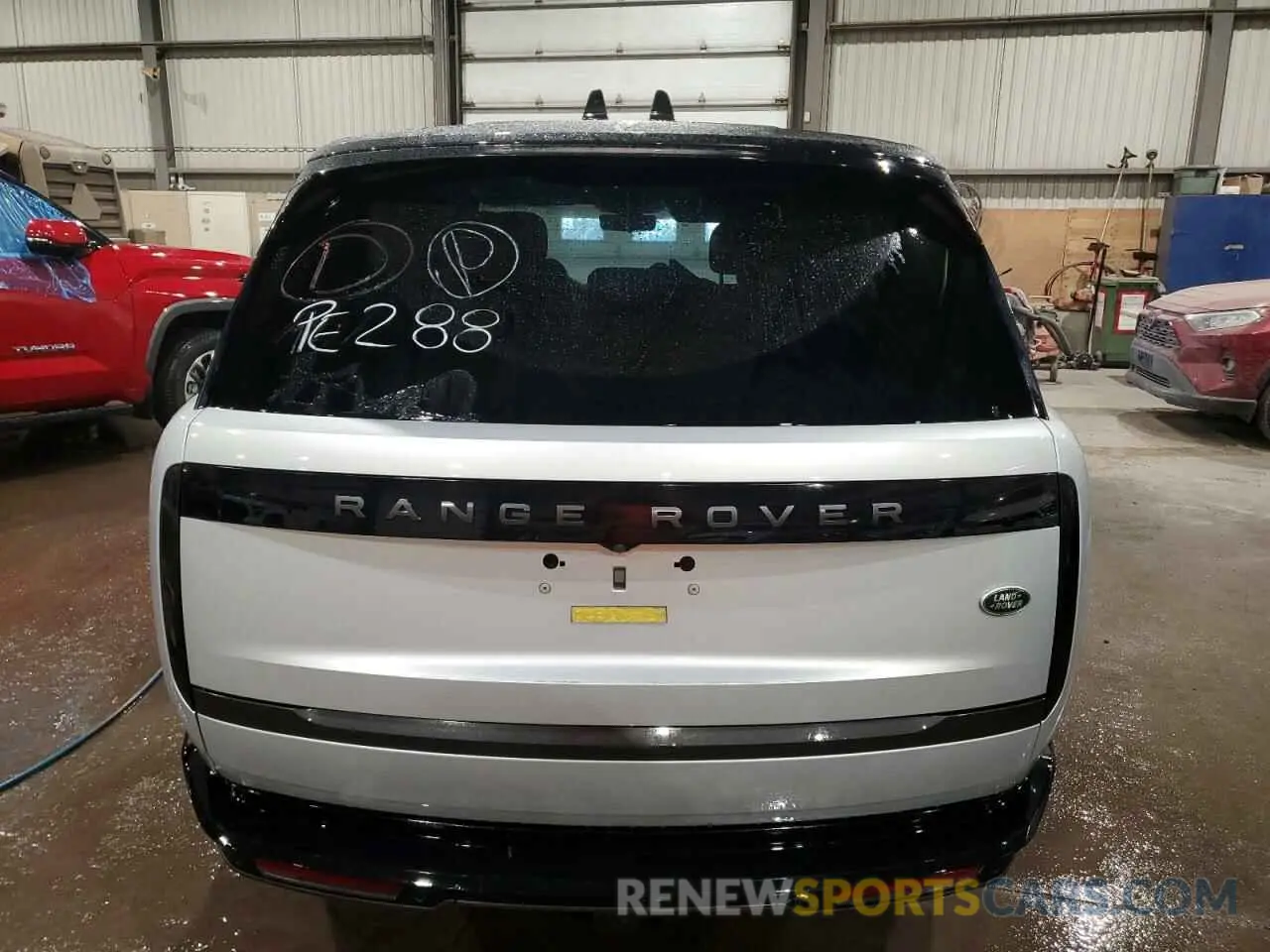 6 Фотография поврежденного автомобиля SALKP9FU6PA047257 LAND ROVER RANGEROVER 2023