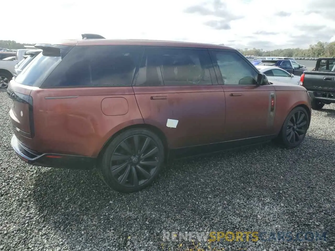 3 Фотография поврежденного автомобиля SALKUBE78PA013834 LAND ROVER RANGEROVER 2023