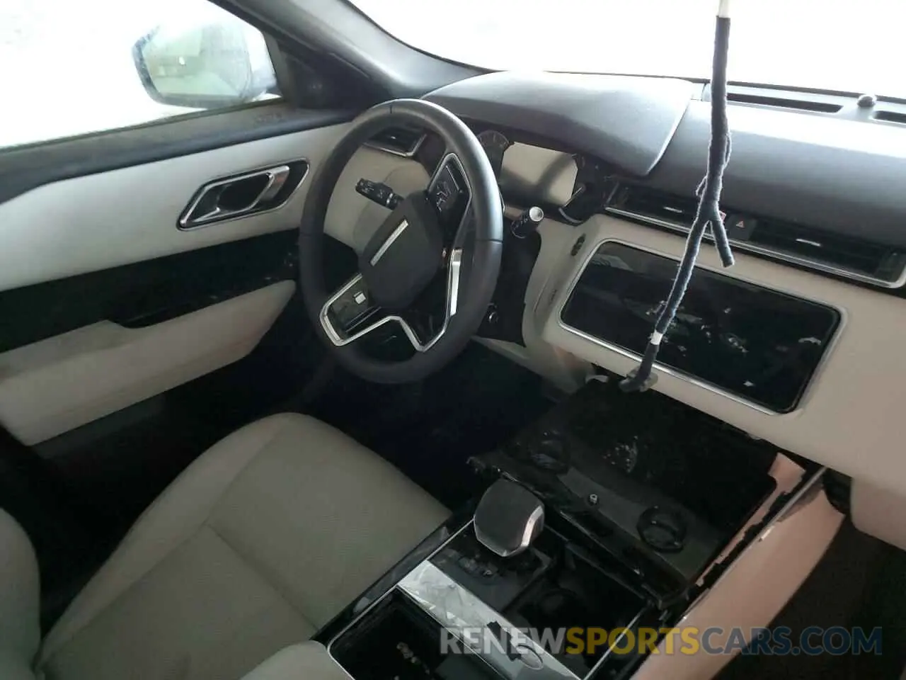 8 Photograph of a damaged car SALYT2EU3PA358420 LAND ROVER RANGEROVER 2023