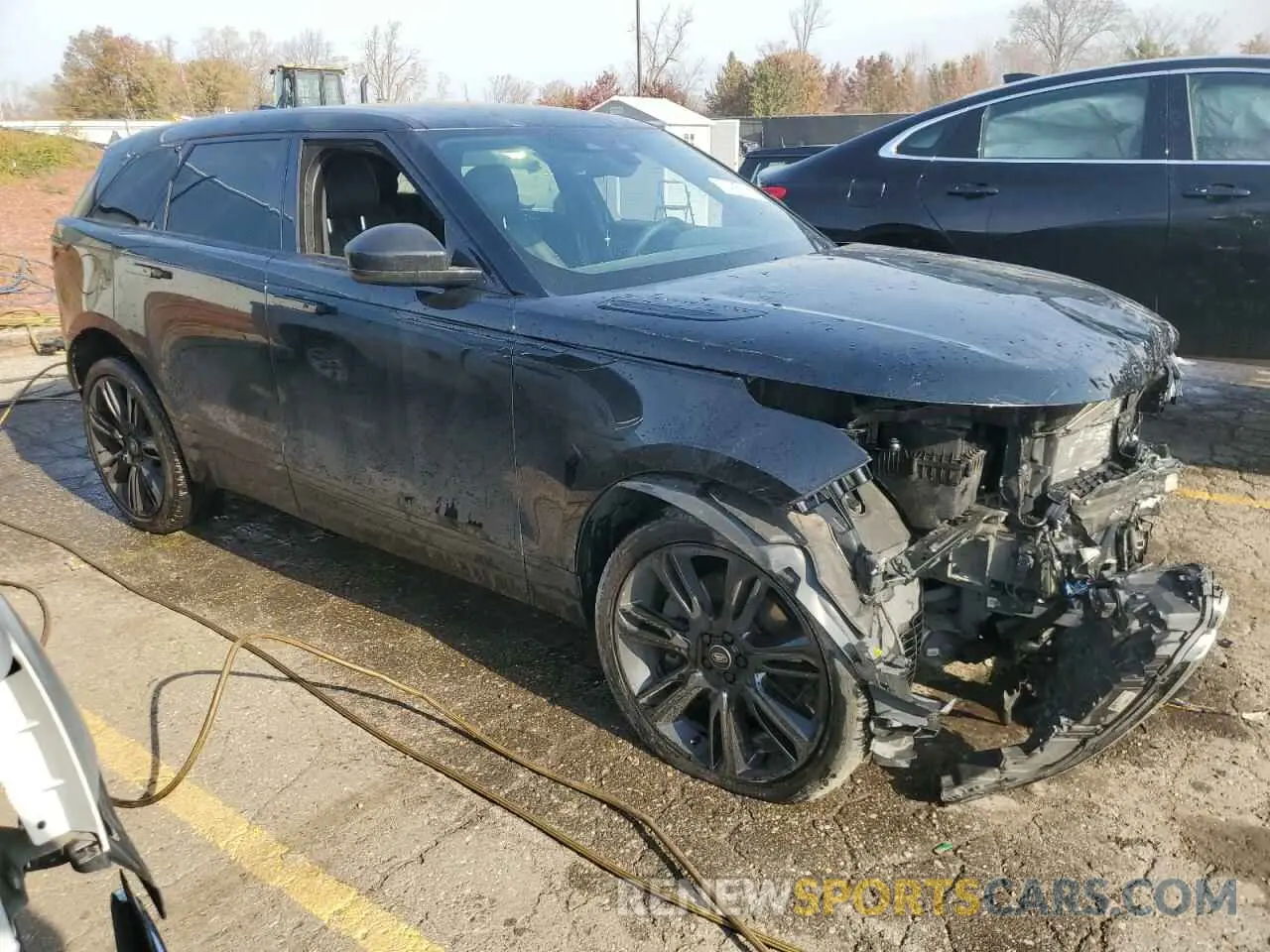4 Photograph of a damaged car SALYT2EUXPA361010 LAND ROVER RANGEROVER 2023
