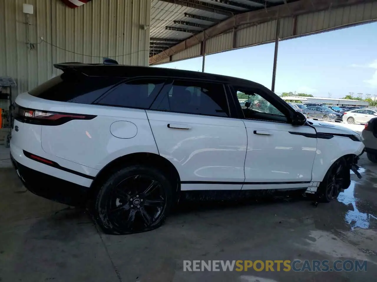 3 Photograph of a damaged car SALYT2EX6PA359801 LAND ROVER RANGEROVER 2023