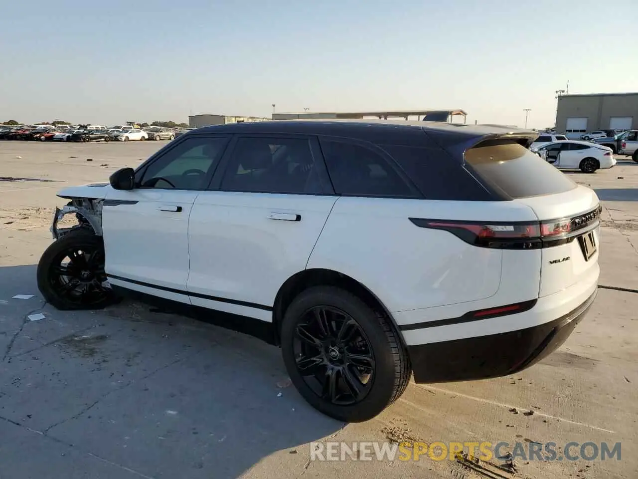 2 Photograph of a damaged car SALYT2EX9PA348016 LAND ROVER RANGEROVER 2023