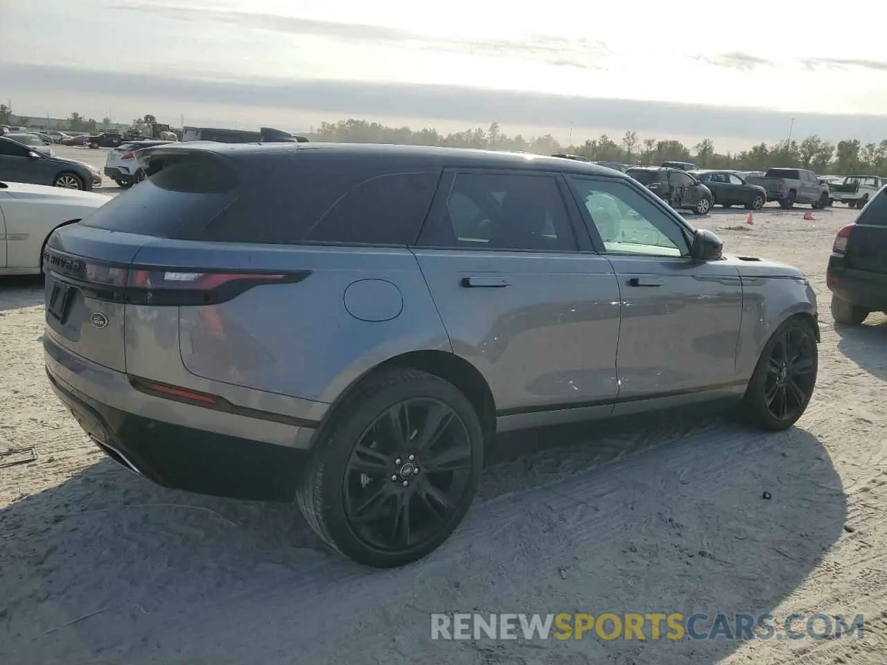 3 Фотография поврежденного автомобиля SALYV2FUXPA348931 LAND ROVER RANGEROVER 2023