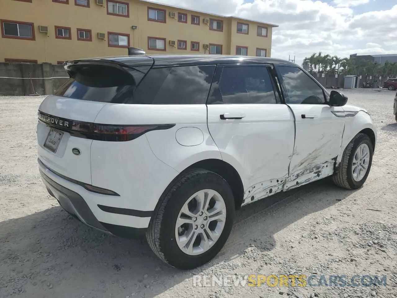 3 Photograph of a damaged car SALZJ2FX0PH198118 LAND ROVER RANGEROVER 2023